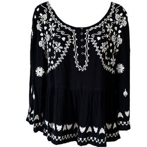 Anthropologie Meadow Rue Black & White Embroidered Top